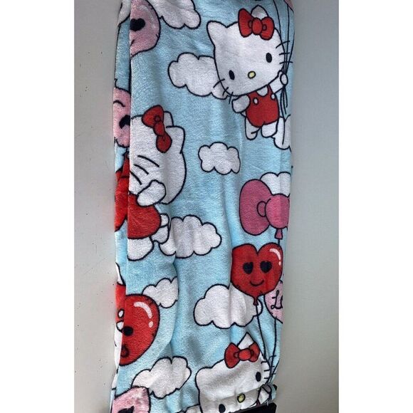 Sanrio Hello Kitty Valentines Love Heart Balloon Soft Throw Blanket 50 X 70” NEW - Picture 12 of 16